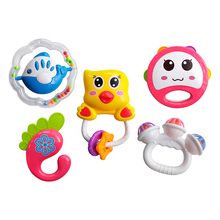 Cargar imagen en el visor de la galería, Set De Sonajeros Mediano X 5 Pcs